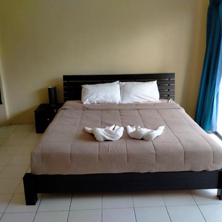 Welcome Lounge Apartment Джомтиен Бийч Екстериор снимка